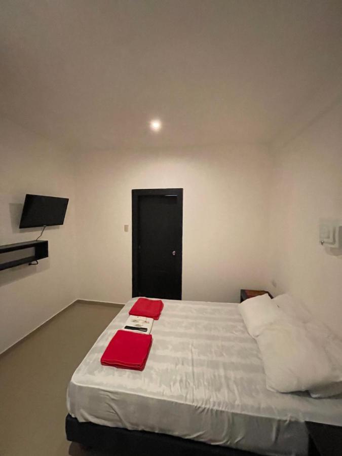 Kiwi Suites Hostel Montanita Bagian luar foto
