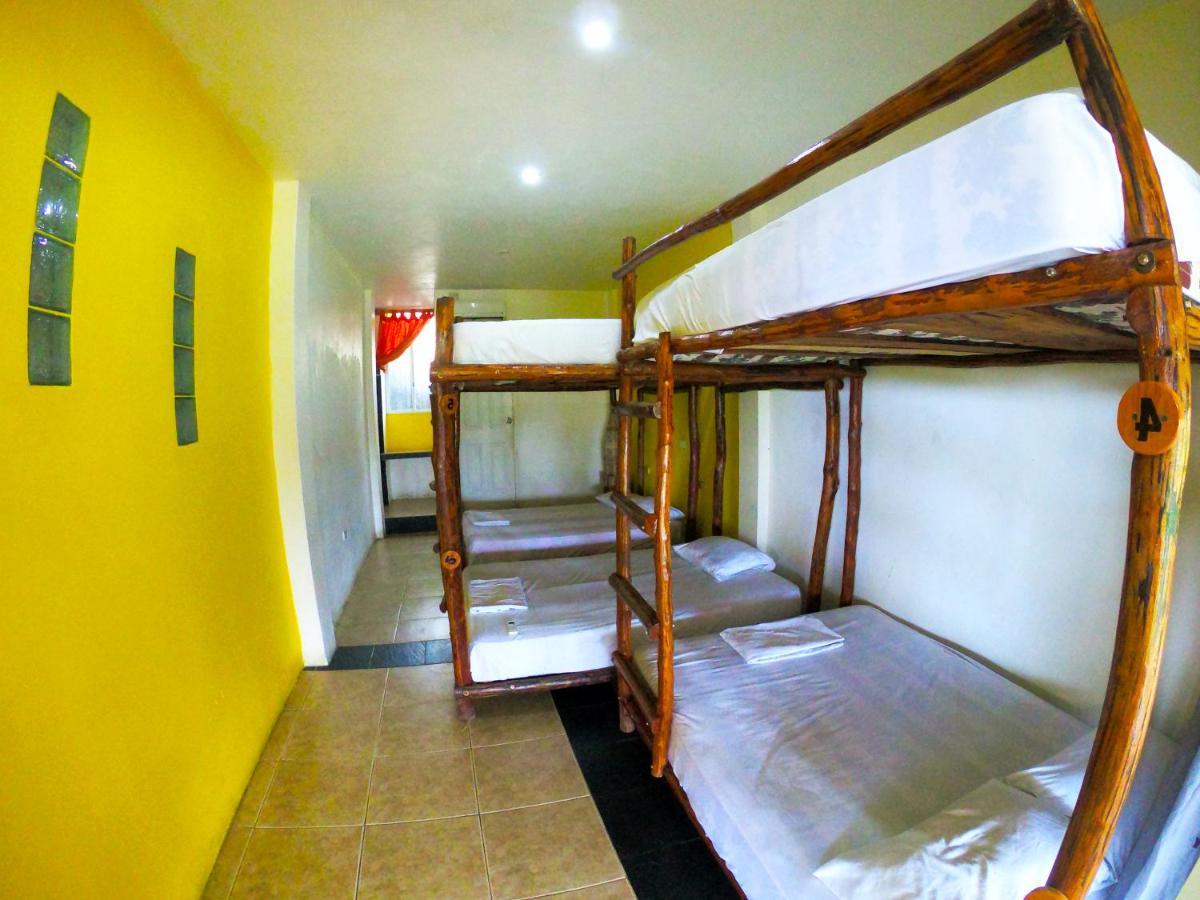 Kiwi Suites Hostel Montanita Bagian luar foto