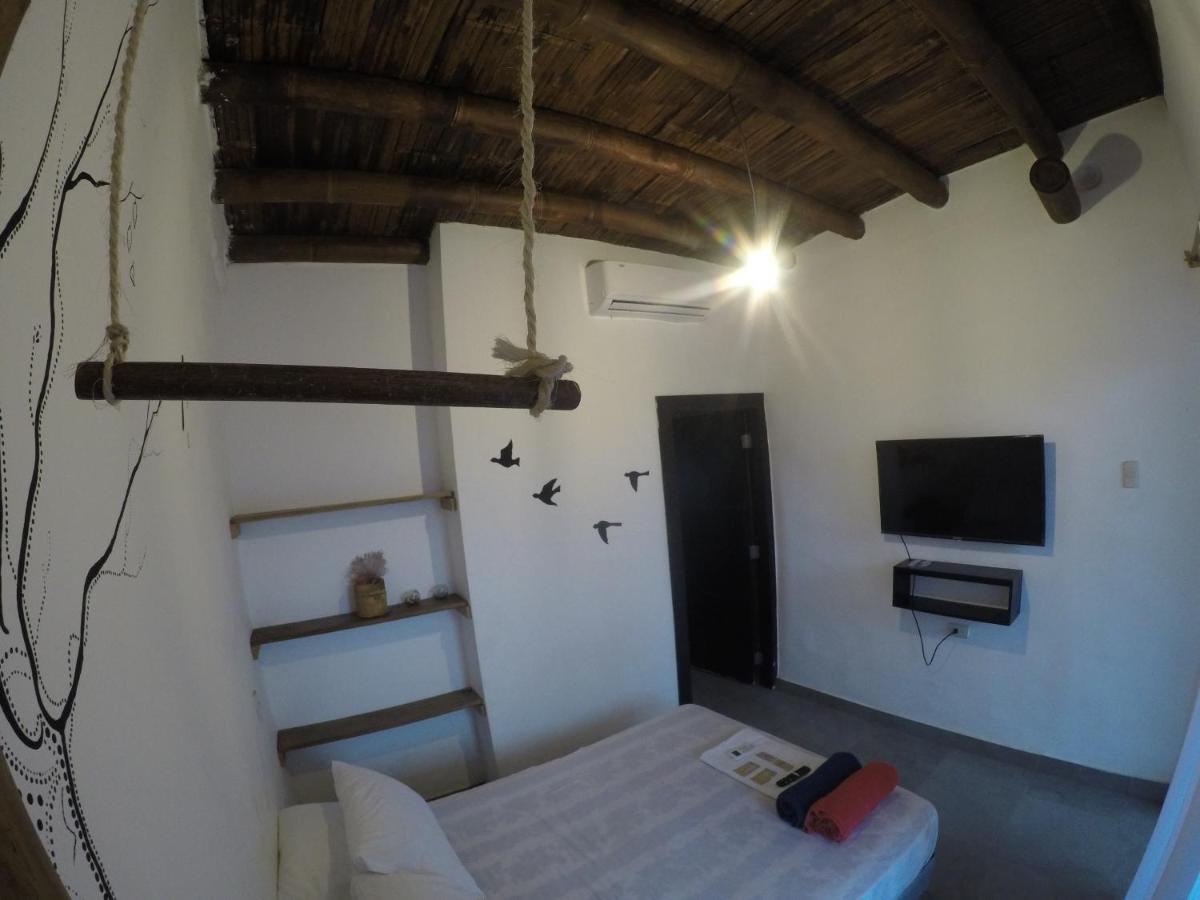 Kiwi Suites Hostel Montanita Bagian luar foto