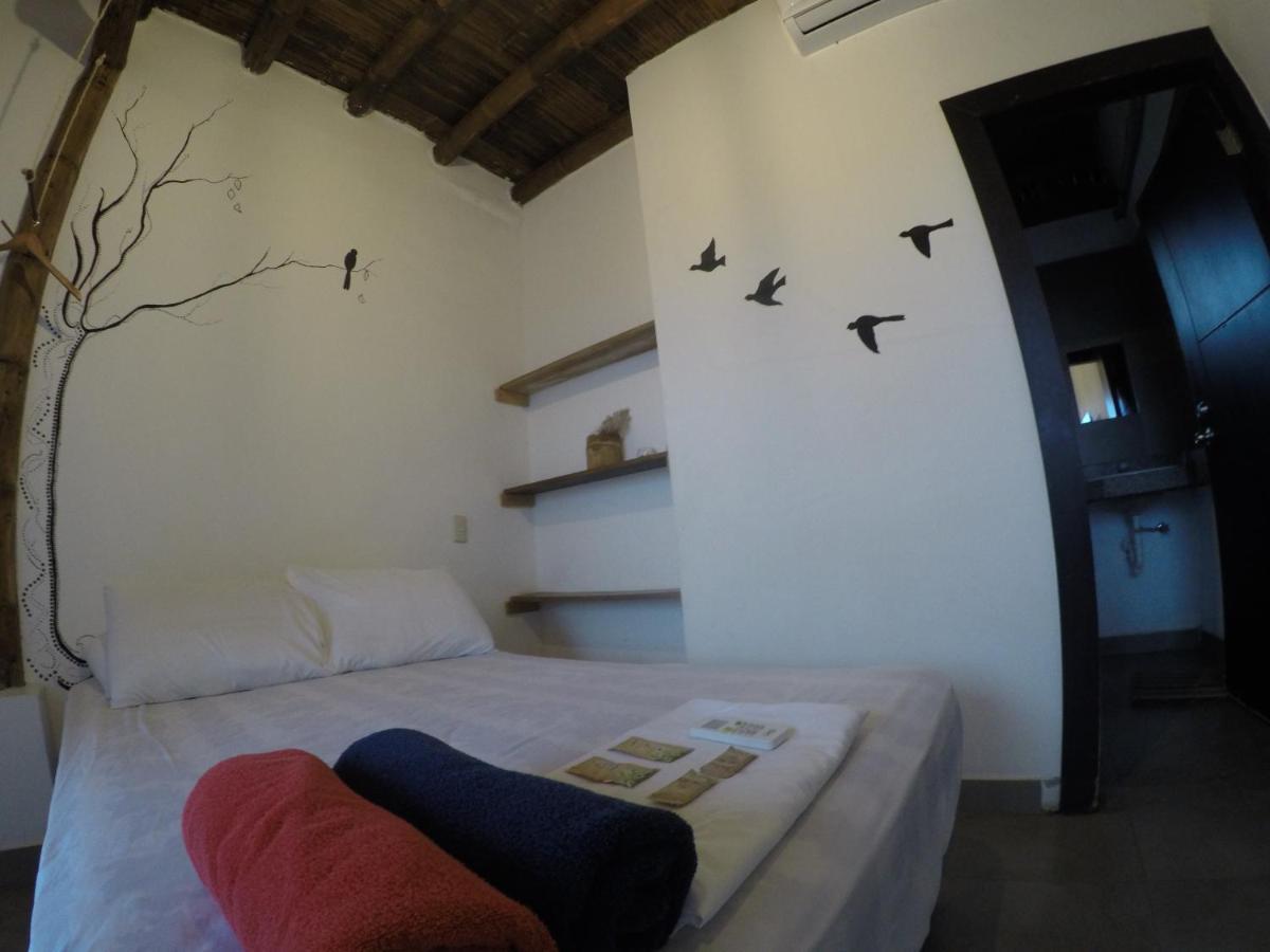Kiwi Suites Hostel Montanita Bagian luar foto