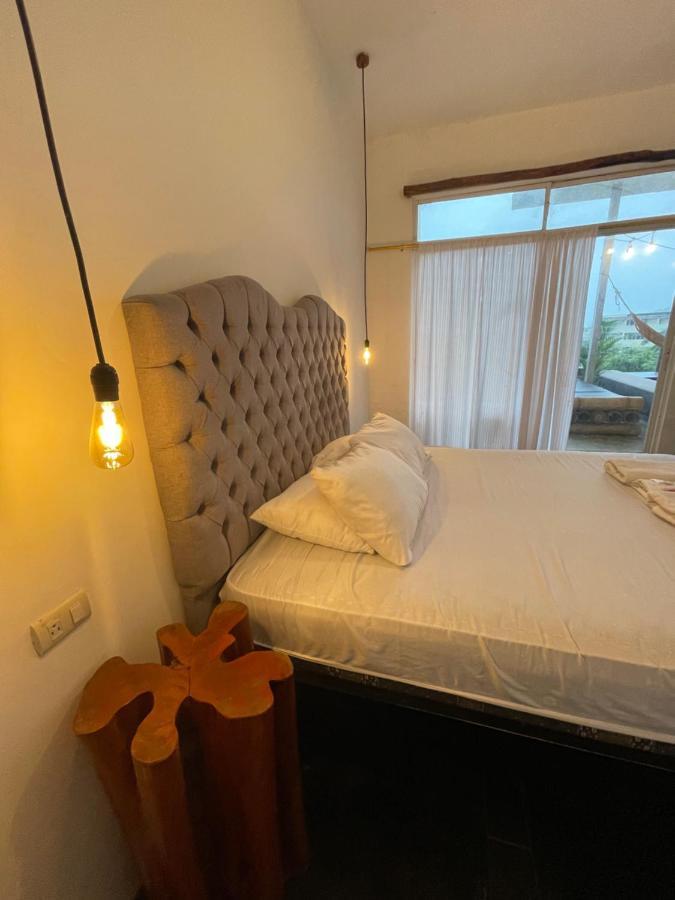Kiwi Suites Hostel Montanita Bagian luar foto